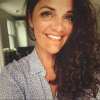 Erin Groves's Instagram, Twitter & Facebook