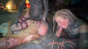 Wild and Funny Amateur Orgy with Slutty Pussyfucking Fun at home featuring  MissFloraBerlin
