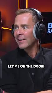 “IT’S A MASSIVE DOOR KATE”, No lyrics, no problem for Jason Manford… listen  back to Jason taking