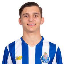 His potential is 86 and his position is rm. Liga Portugal