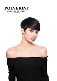 Capelli corti con frangetta dritta. Tagli Capelli Corti Le Tendenze 2018 2019 Polverini Hair Academia