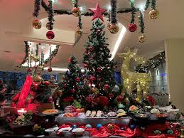 Ayam belanda panggang adalah sajian utama dan wajib dihidangkan pada perayaan krismas. Hukum Sambut Dan Wish Hari Krismas Ini Penjelasan Pejabat Mufti Wilayah Persekutuan Remaja