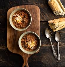 Couvrir du mélange de légumes, de viande et de bouillon. Couscous Royal Trois Fois Par Jour
