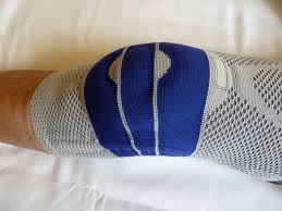 Prellung Kniescheibe Patella Geprellt Symptome Therapie Med Library Com