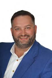 Windham waterskier part of team setting Guinness World Record