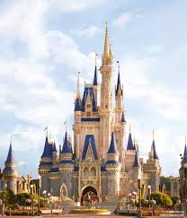 Cinderella S Castle Is Getting A Golden Makeover In 2020 Disney World Castle Disney World Magic Kingdom Cinderella Castle