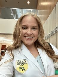 Laura Rutan's Instagram, Twitter & Facebook