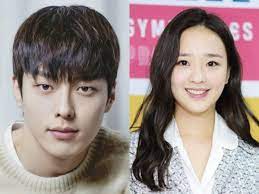 Dia kemudian bertemu dengan seorang psikiater bernama ji hae soo. Cio2xhwo8beiqm