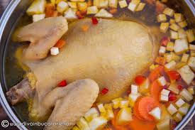 Ce insemna cand visezi gaina? Supa De Gaina Cu Legume Si Zdrente De Ou Diva In Bucatarie