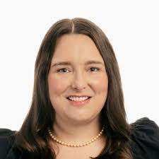 Kim Adamski's Instagram, Twitter & Facebook