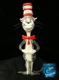Cat In The Hat Cake Topper By Krazykoolcakedesigns On Etsy Hat Cake Fondant Cat Seuss Cakes