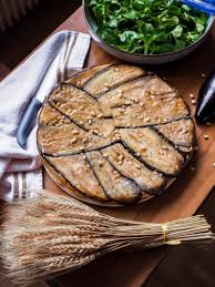Recette De Tarte Tatin D Aubergines Au Chevres Frais Miel Et Pignons De Pins Une Recette Parfaite Gour En 2020 Recettes De Cuisine Recette Tarte Tatin Alimentation