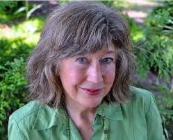 Leslie Plant's Instagram, Twitter & Facebook