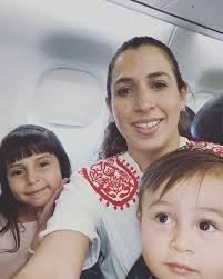 SOY INFLUENCER Y tengo 2 seguidores: Olivia 5.5 años Othon 1.4 meses Ellos  no son influenciados por mis post, stories o instagram. Son influenciados  por mis palabras, acciones, amor y actitud 💖💙