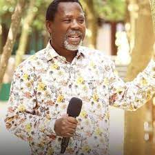 Tb joshua yesterday finally talked to journalists in a private session and blamed terror attack for the recent synagogue guest house collapse which claimed 41 lives so far. Wwxpv97yj03czm