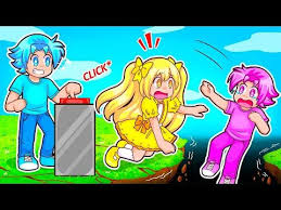 Don T Press The Button 2 Roblox Youtube Roblox Alex Pics Press The Button