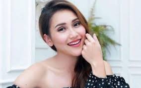 Seperti diungkap oleh istri angga wijaya itu di laman instagramnya. Dibongkar Dinar Candy Ayu Ting Ting Ngaku Tak Mau Lagi Jalin Hubungan Dengan Duda