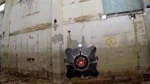 The Half Life 2 City Scanner Comes To Life With A Sweet Drone Mod Half Life Cyberpunk City 2nd City