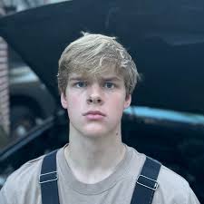 Connor Wilson's Instagram, Twitter & Facebook