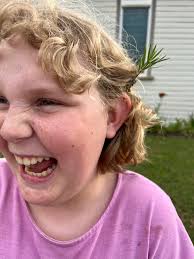 If anyone has experience switching from secondary to primary education or  vice versa please help me out!! I'm about 3 years into my secondary  education/fine arts degree but I've only completed one