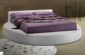Letto rotondo con materasso tradizionale rettangolare. Letto Rolly Letto Matrimoniale Moderno Letti Rotondi Letto Matrimoniale