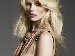 Paris When It Sizzles + Introducing Magda Roman + Love Rocks