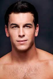 Lo que la zapeadora no se espera es la confesión del actor sobre. Mario Casas Sin Camiseta