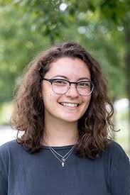 Liza Wolf's Instagram, Twitter & Facebook