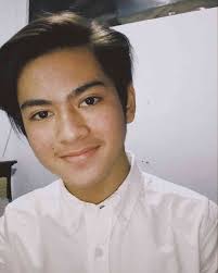 Jul 26, 2018 · biodata pemain cahaya hati termasuk sebuah informasi yang begitu penting bagi kamu yang tentunya tengah mencari artikel biodata dan profil artis dari sinetron atau ftv yang pastinya saat ini menjadi idola pilihan kamu. 10 Potret Rey Bong Pemeran Joko Di Dari Jendela Smp Sctv Dailysia