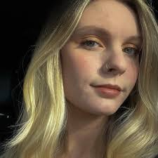 Christina Iacovelli's Instagram, Twitter & Facebook