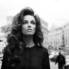 Hairstyles For New Years Eve What Look Should We Go For Big Hair Curls Hair Styles Old Hollywood Hair
