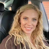 Brooke Mclean's Instagram, Twitter & Facebook