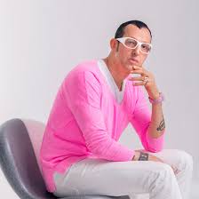 In this great interview (thank you miami design district!) Karim Rashid Suffers Crazy Ordeal After Trying To Enter The United States