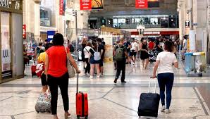 In seguito all' aumento dei. Viaggi Green Pass Al Banco Di Prova In Francia Germania E Spagna Economia E Finanza Repubblica It