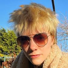 Bethany Bates's Instagram, Twitter & Facebook