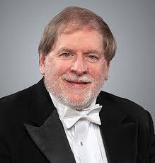 Stephen Heyde leads Baylor Symphony for last time