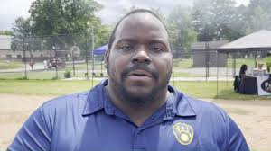 We were honored that Alderman DiAndre Jackson visited us at the In Person  Job Fair