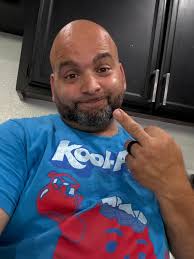 42 and wearing JOJO! 💖💖💖