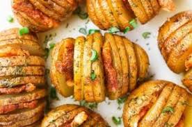 картошка гармошка с беконом в духовке рецепт с фото Kartofel S Bekonom Zapechennyj V Duhovke Kartoshka Garmoshka S Izobrazheniyami Bekon Eda Poleznye Recepty