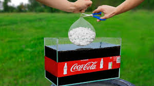 Experiment Giant Mentos Balloon Put In Coca Cola Youtube