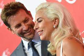 Newly single lady gaga gazes into cooper's eyes as they bring electrifying chemistry to performance of shallow at the oscars. Talent Und Tranen Filmfestival