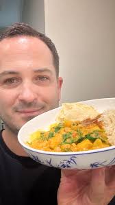Last nights dinner: chickpea curry with garlic naan (homemade garlic  butter!) This is a very quick and easy meal that comes together in 30 min.  The only downside is that everyone is