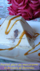 Celle que l'on appelait la jeune reine des glaces, à cause de son habilité à geler n'importe quel adversaire, s'employa alors à lever une armée de guerriers impitoyables, au fond d'un palais glacé. Parfait Glace Au Mascarpone Et Brisures De Brownies Mascarpone And Brownie Chunks Iced Parfait Halte Gourmande Chez Nanou