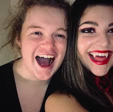 Help he's escaping!! The killer is escaping, help me!!