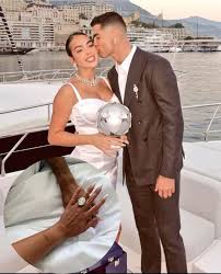 🚨 BREAKING: According to a Portuguese newspaper: Cristiano Ronaldo and Georgina might get married this Saturday at 7:00 PM at the Quinta da Regaleira estate. The Portuguese town of Sintra could be