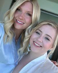 Tylor Johnson (@tylorjohnsonhair) • Instagram photos and videos