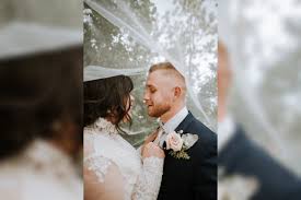 Second hand brautkleider & accessoires und alles rund um die hochzeit. Curvy Bride Ein Brautkleid Das Zu Dir Passt Thecurvymagazine