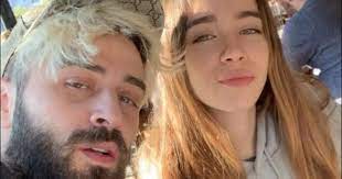 Şehinşah şehinşah yeni sevgilsi khontkar ın fanı altın diş şehinşah öpüşüyor şehinşah sevgili khontkar ben fero. Sehinsah In Kendinden Yasca Kucuk Sevgilisini Nasil Buluyorsunuz Kizlarsoruyor