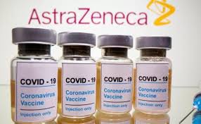 ¿qué tan efectiva es?, ¿cuáles son los efectos secundarios?, ¿cuáles son sus componentes. Vacuna Frente Al Covid Esta Es La Relacion Riesgo Beneficio De La Vacuna De Astrazeneca Segun La Edad Diario Sur