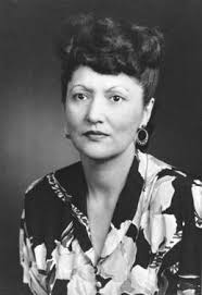 Elizabeth peratrovich—whose tlingit name is kaaxgal.aat, a member of the lukaax̱.ádi clan of the raven moiety—was born on july 4, 1911 in petersburg, alaska during a time of extensive segregation. Elizabeth Peratrovich Wikipedia